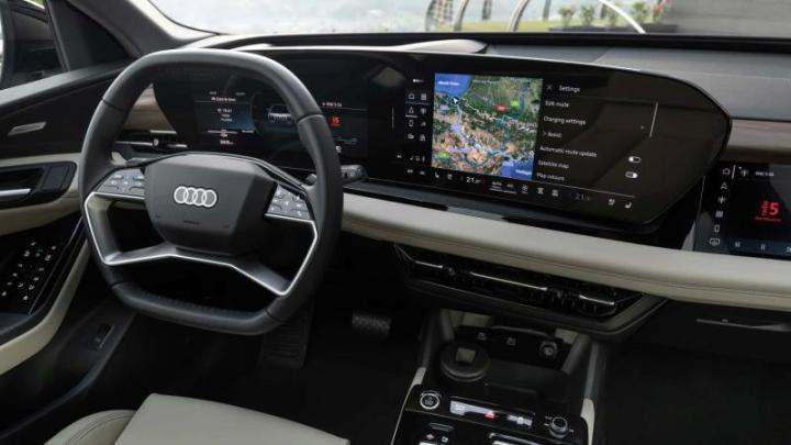 Интерьер нового Audi Q6 etron