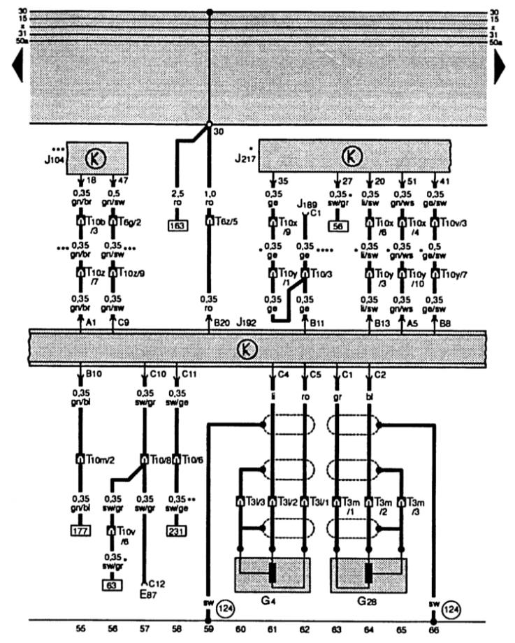 Блок управления многоточечным впрыском, датчик момента зажигания, число оборотов двигателя.