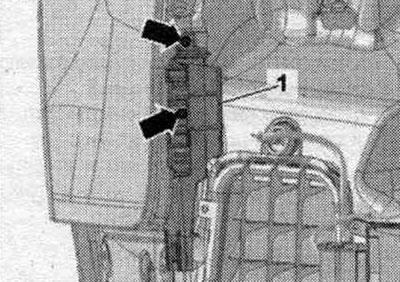 Зняць абліцоўванне задн. бампера. Зняць бакавое мацаванне абліцоўвання бампера. Вывярнуць балты…