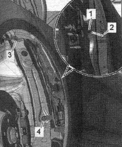 1. Dokręć śrubę -3/4- momentem 7 Nm.