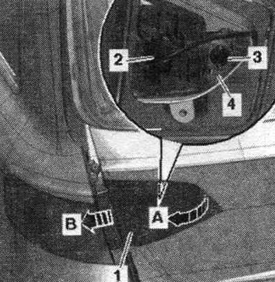 Разкачете щепселната връзка «2». Развийте гайката «3» и свалете скобата «4». Преместете леко…