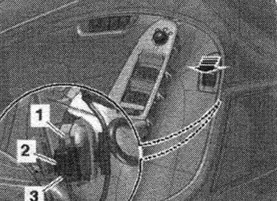 Изключете запалването. Свалете облицовъчния панел. врати. Разкачете конектор «3» от превключвателя…