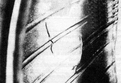 Poderotina trupa vidljiva je s unutarnje strane gume