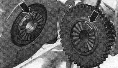 Crankshaft sprocket - mounting position