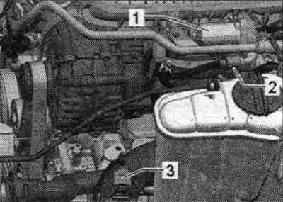 1. Przepustnica «J338»; 2. Złącze przepustnicy «J338»; 3. Czujnik ciśnienia doładowania «G31».