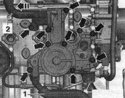 Разкачете системния маркуч. вентилация на картера на двигателя «1». Развийте болтовете «стрелки»,…