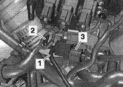 Зняць вакуумны шланг «1» да запорнага клапана ОЖ Gimatronic «N422» і вызваліць. «Паз. 2, 3» не…