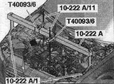 Усталяваць траверсу «10-222 А» з адаптарамі «Т40093/6» на верхнюю апору амартызатара злева і…