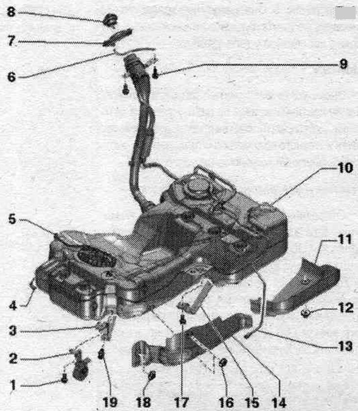 1. Болт.