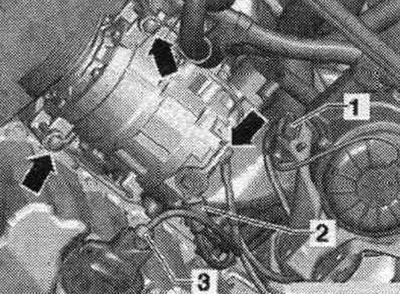 Разъединить штекерные соединения «1» и «2» и высвободить электрические провода. Выкрутить болты…