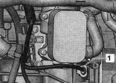 1. Штэкерны раз'ём датчыка колькасці абаротаў рухавіка «G28».