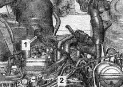 Сілавы агрэгат зняты і ўсталяваны на пад'ёмнік «VAS 6131 А». Выняць раз'ём «2» з кранштэйна і…