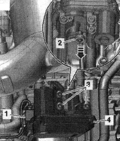 Разкачете конектор «1» на мотора на клапата на всмукателния колектор 2 «V275» «поз. 4». Игнорирайте…