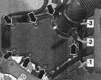 Разкачете щепсела «2» на дебитомера «G70». Свалете маркуча на въздуховода от дебитомера «G70», като…