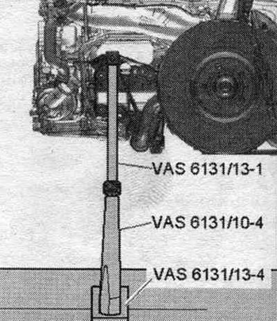 Усталяваць кандуктары з «VAS 6131/10» і «VAS 6131/13» злева і справа на пярэдняй частая падрамніка,…
