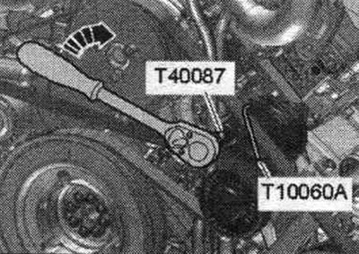 За слабљење напетости поликлинового појас одбије каиша прилог Torx Т 60 «Т40087» у смеру казаљке на…