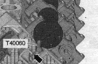 Розподвали зафіксовані настановними штифтами «Т40060». Палець «стрілка» в настановному штифті…