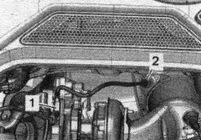 1. Утикач сензора температуре издувних гасова 3 «G495». 2. Сензор температуре издувних гасова 3…