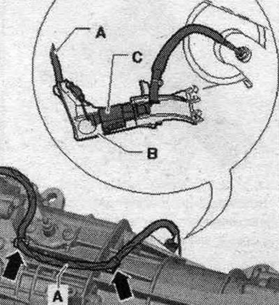 Crimp wire «A» onto the gearbox «arrows». Remove bracket «B» with plug connector «C» of exhaust gas…