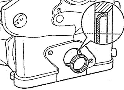 4.28. Установите заглушку в отверстие на торцовой стороне головки блока цилиндров с помощью…