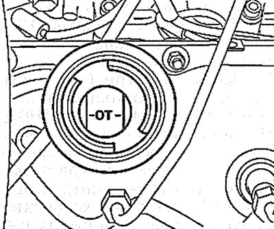 4.11 Правярніце каленчаты вал па кірунку кручэння рухавіка за цэнтральны ніт мацавання вядучай…