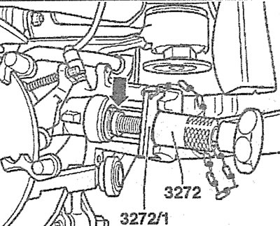 6.11. Wkręcić tłok do cylindra za pomocą specjalnego narzędzia AUDI-3272