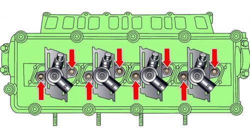 Отвинтите болты крепления кожухов форсунок, потяните кожухи вверх и поверните их на 90° против…