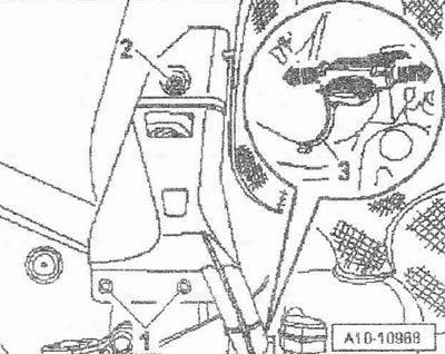 Развийте болтовете «1» и «2». Отрежете кабелната връзка «3», отключете скобите «стрелка» и…