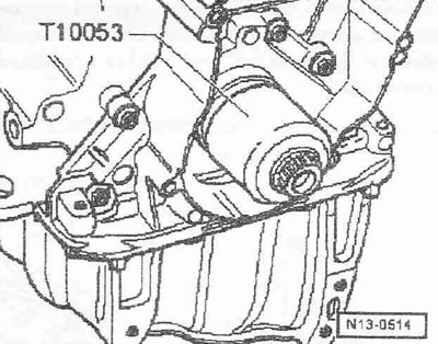 Utiahnite ozubené koleso rozvodového remeňa kľukového hriadeľa pomocou podporného kľúča «3415».…