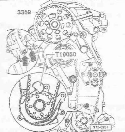 За да проверите, фиксирайте отново зъбното колело на коляновия вал със стопера на коляновия вал…