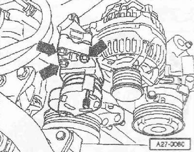 Развийте обтегача на поликлиновия ремък «стрелки». Отстранете горната част на предпазителя на…