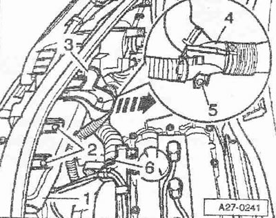 За да разхлабите обтягането на поликлиновия ремък, завъртете обтегача по посока на стрелката с…