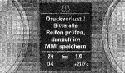 Displej: výstražný symbol s textovou indikáciou