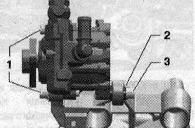 Вывярнуць балты «1» і «3». «Паз. 2» не ўлічваць.