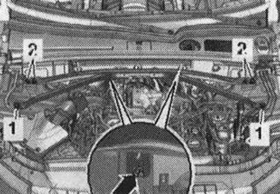 Адкруціць ніты «1», а таксама гайкі «2» і «3», зняць расцяжку.