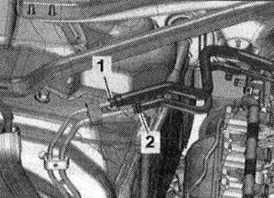 Когато сглобявате отново, инсталирайте всички класьори на местата, където са били инсталирани…