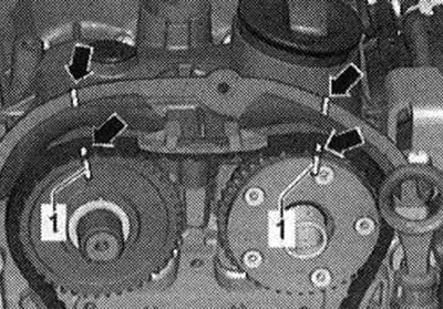 Двигателят трябва да е в «ГМТ». Отстранете монтажните щифтове «T40196». Маркирайте «стрелките» на…