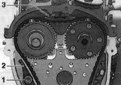 Всмукателният разпределителен вал започва да се върти по посока на въртене на двигателя. Развийте…