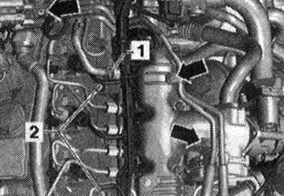 Uvoľnite palivové skrutky. diaľnice «šípky».