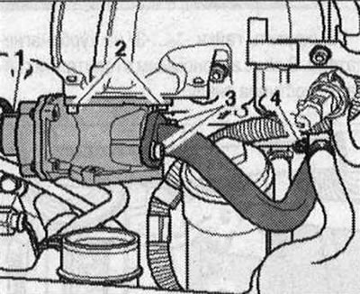 Odstráňte kryt motora «šípky». Demontujte motor klapky sacieho potrubia «V157». Odpojte el.…