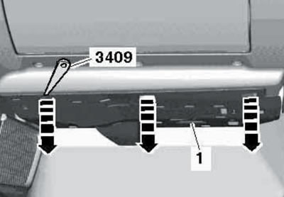 14.7. Removing the cover under the glove compartment.