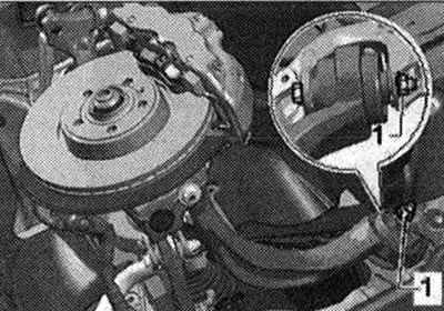 Внимавайте да не повредите шарнира! Необходимо е да се гарантира, че двете рамена на лоста на…