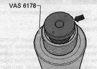 Ако е необходимо, развийте опора «T10205/13» и вместо нея завинтете опора с «малък» вътрешен…
