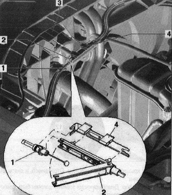 Lanová trakčná spojka 1. Trakcia lanka, zadná. Ťahanie lanka k páke pohonu. Pri demontáži ju…