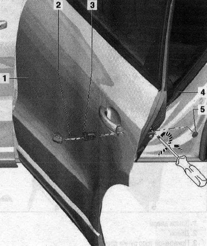 Odstránenie puzdra 1. Veko. Odstráňte z tela; 2. Magnet (iba pre vozidlá so «systémom bezkľúčového…