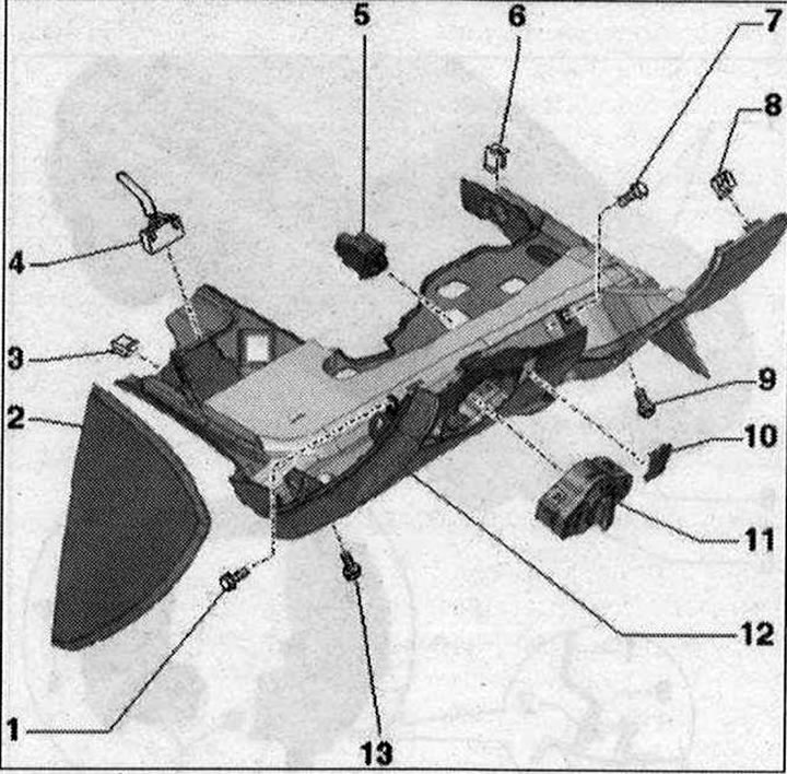 Капак на предния панел от страната на водача 1/7/9. Болт. 3 Nm; 2. Странична облицовка на предния…