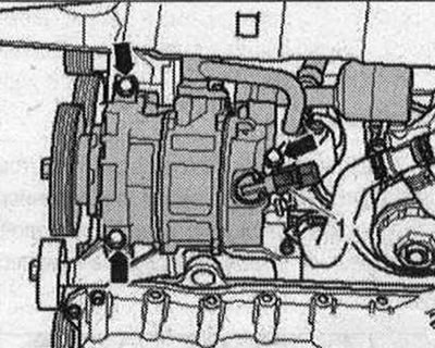 Затегнете болтовете на стрелките (момент на затягане: 25 Nm). Свържете щекера «1» на регулиращия…