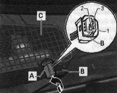 Pinout на контактите в щепсела «B» 1. Плюс (терминал «15»); 2. Минус (терминал «31»); 3. Сигнална…