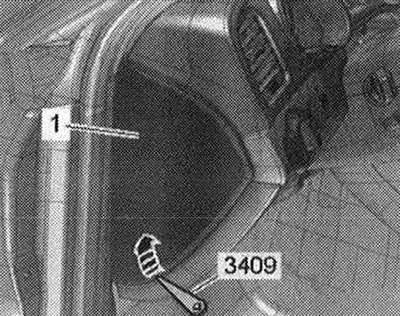 Odłącz przewód uziemiający od akumulatora przy wyłączonym zapłonie w pojazdach z układem wysokiego…