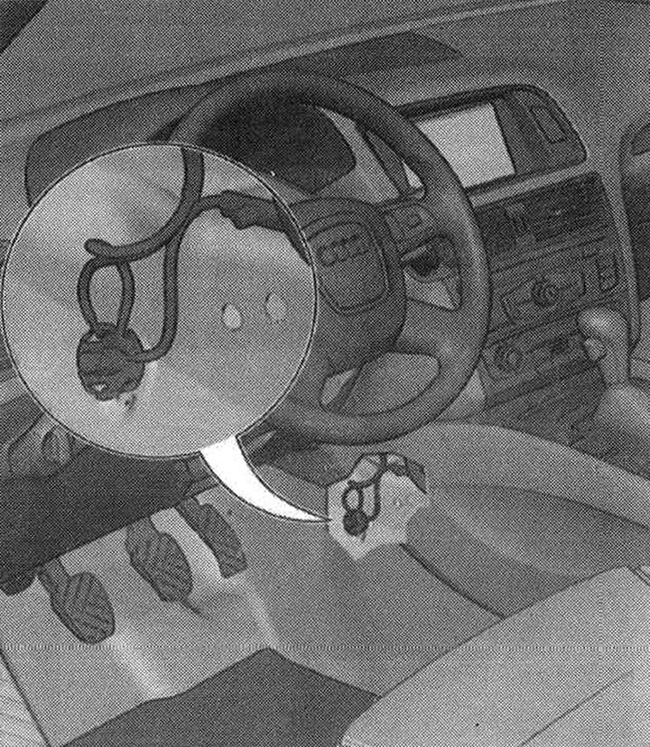 687. Точка на свързване с маса 1 на централния тунел